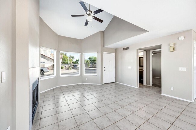 Building Photo - 860 S Rio Dr