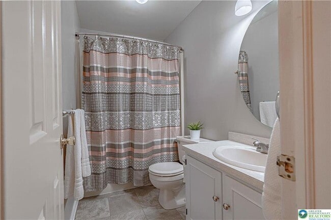 Building Photo - 4531 N Hedgerow Dr