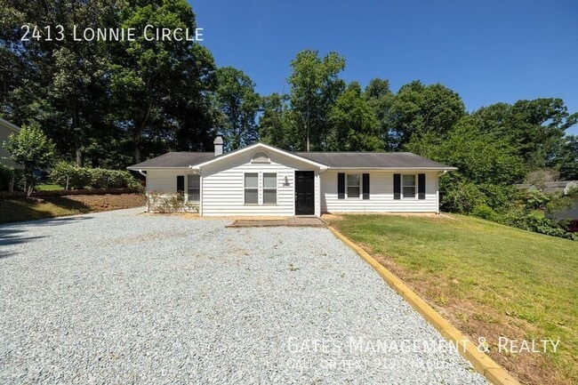 Primary Photo - 2413 Lonnie Cir S