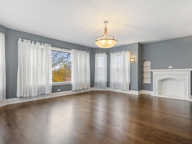 Building Photo - 7649 S Yates Blvd