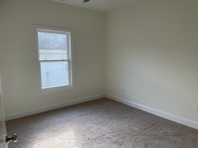 Building Photo - 1013 Ohio St