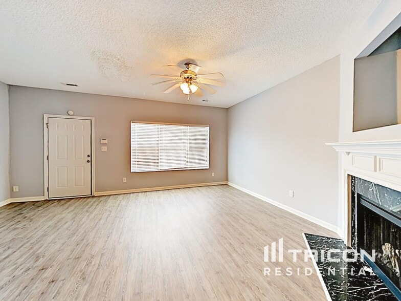 Building Photo - 5484 Sierra Tr