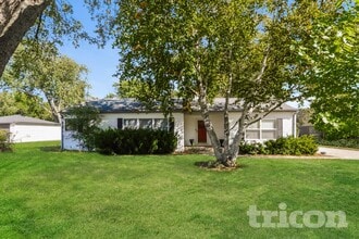 Building Photo - 3343 N Ellen Dr