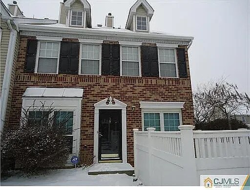 Primary Photo - 3 Pembrook Ave