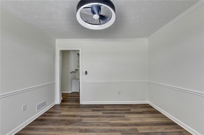 Building Photo - 1530 Plunketts Rd