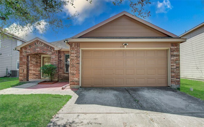 Building Photo - 610 Kiley Dr