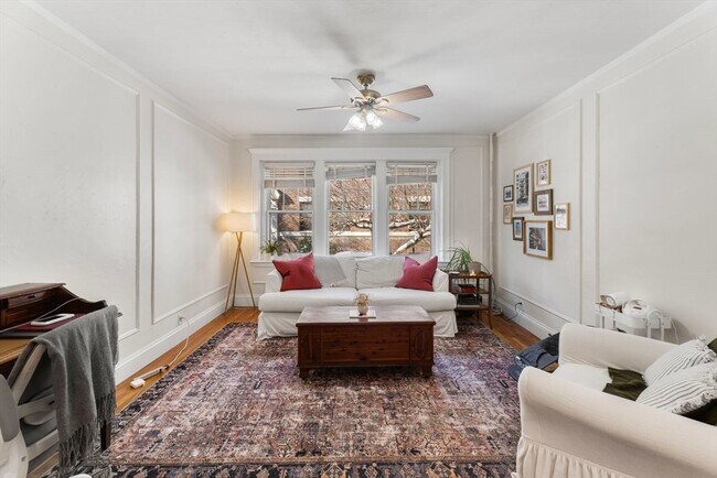 Building Photo - 401 Washington St