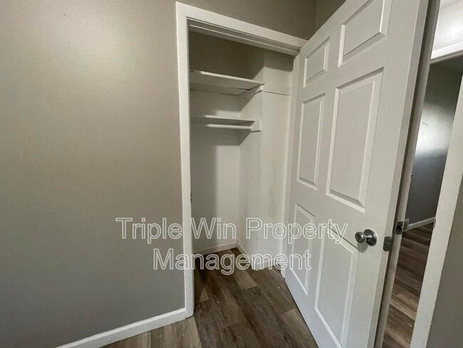 Building Photo - 11930 N Ranch Dr