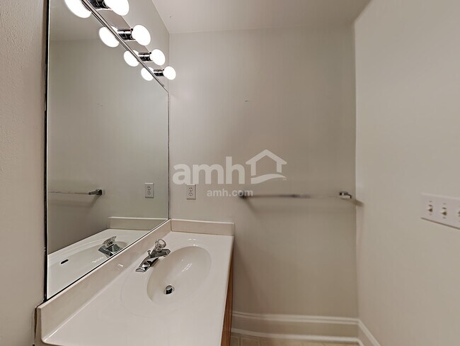 Building Photo - 1506 Bunbury Dr