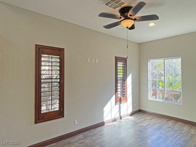 Building Photo - 12048 La Palmera Ave