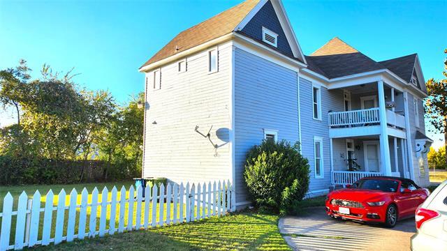 Building Photo - 145 N Kealy Ave