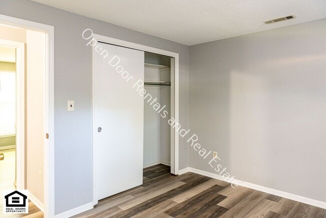Building Photo - 7726 Tipperary Trail