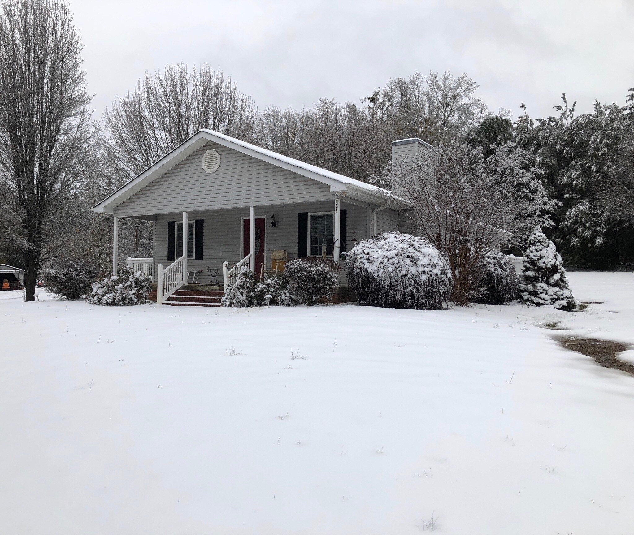 Building Photo - 1619 Cedar Rock Church Rd
