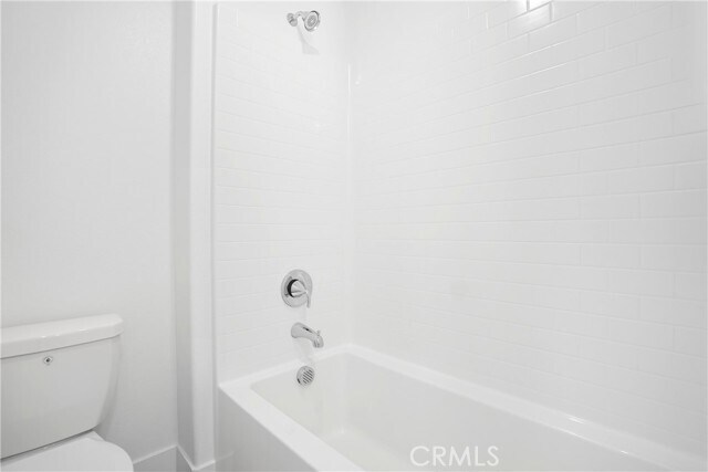 Building Photo - 3140 Cove St