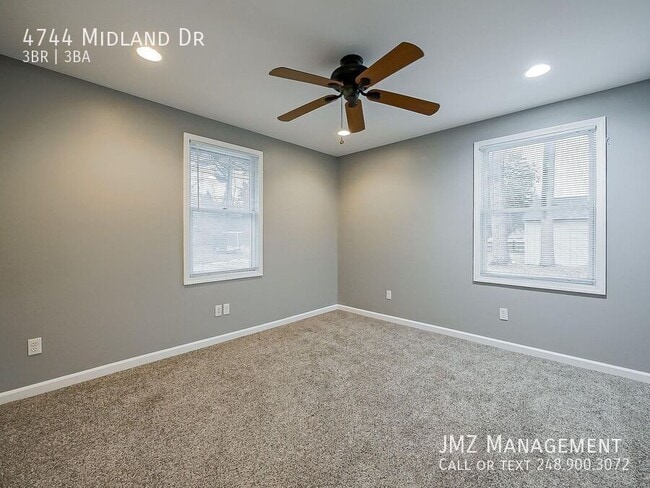 Building Photo - 4744 Midland Dr