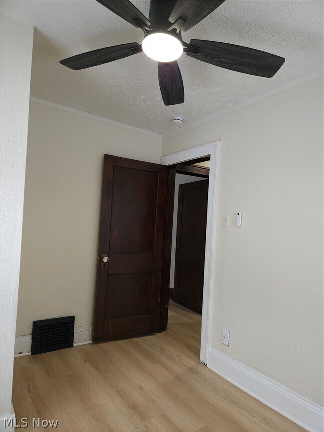 Building Photo - 80 E Ido Ave