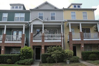 Building Photo - 338 Kinellan Ln