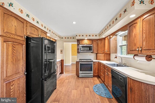 Primary Photo - 1236 Ellis Cir