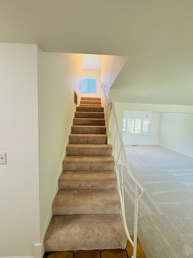 Building Photo - Nice Two-Story in Desired Northgate Neighborhood Available Now!