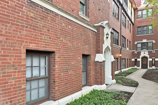 Primary Photo - 922-924 Ontario St.
