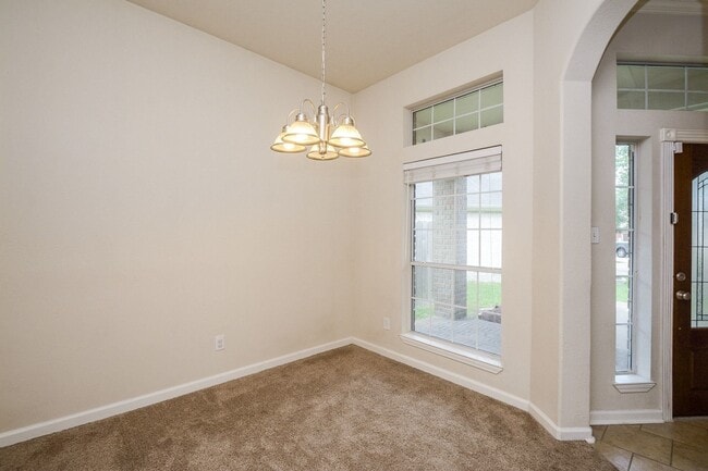 Building Photo - 3848 Armand Dr