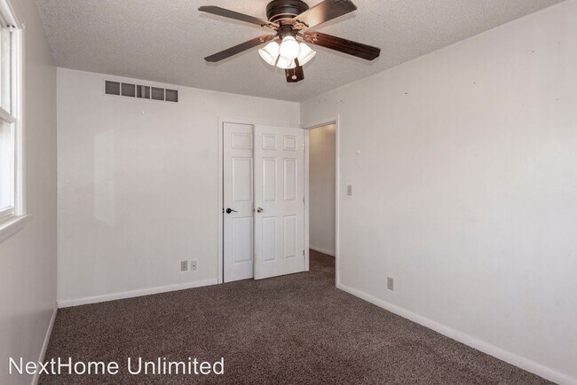 Building Photo - 6 br, 3 bath House - 540 W 12th St.