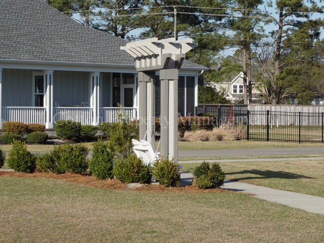 Building Photo - 33 Meon Ln