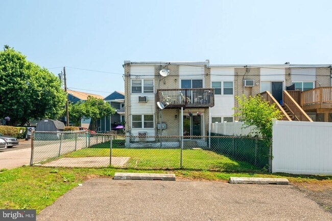 Building Photo - 3400 Ashfield Ln