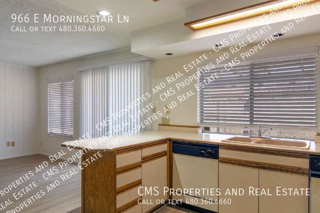 Building Photo - 966 E Morningstar Ln