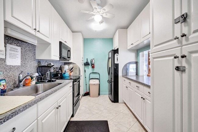 Building Photo - 5900 Whispering Pine Way