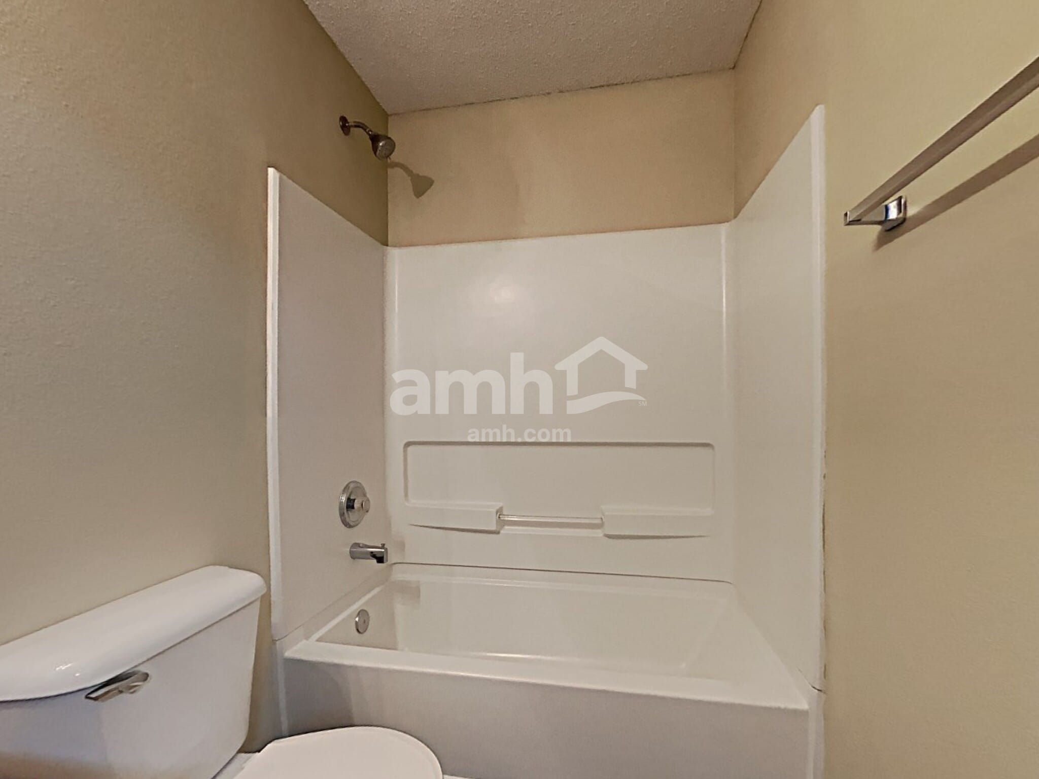 Building Photo - 8450 Ash Grove Dr