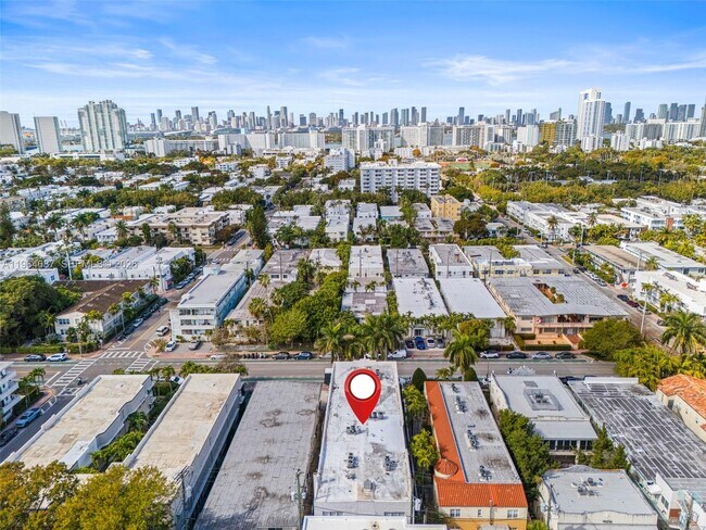 Building Photo - 1027 Pennsylvania Ave