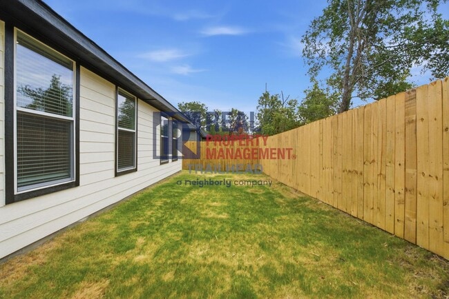 Building Photo - 5620 Van Horn Dr