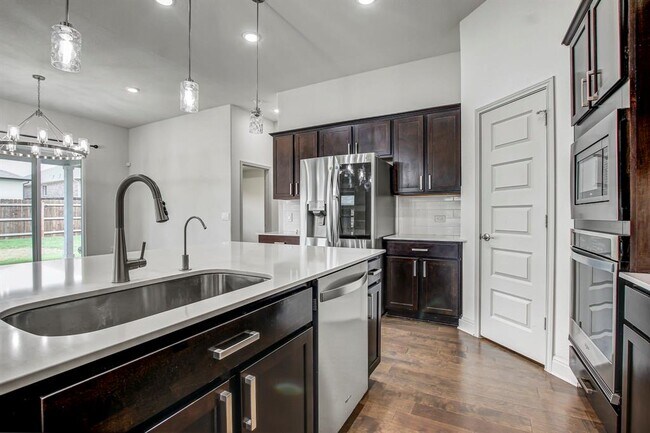 Building Photo - 18012 Stefano Dr