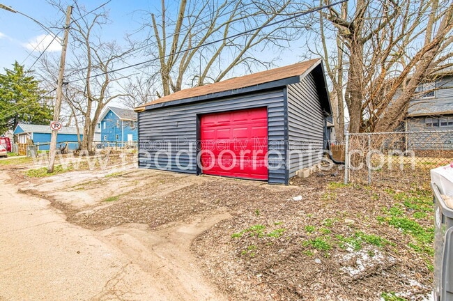 Building Photo - 408 N Oakland Ave