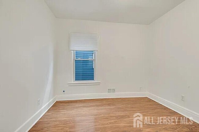 Building Photo - 110 N 17th St