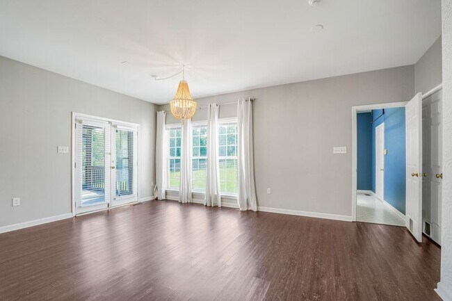 Building Photo - 2408 Ruffin Dr