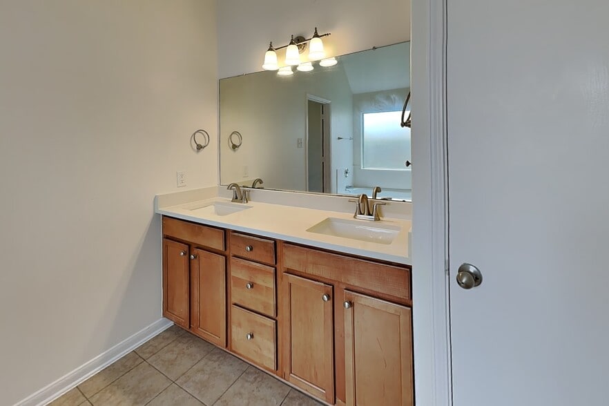 Building Photo - 4511 Monarch Blue Ln