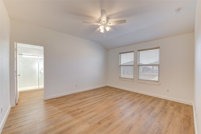 Building Photo - 29418 Emilys Rock Ln