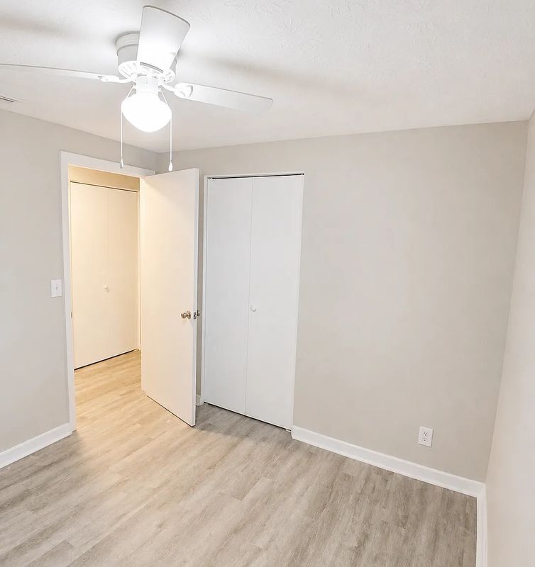 Building Photo - 417 Gano Ave