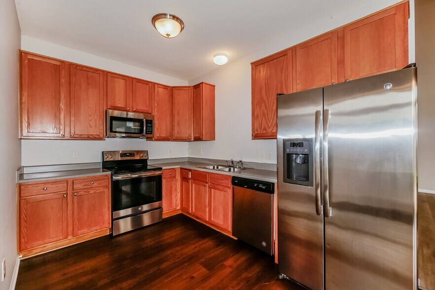 Building Photo - 5849 Jackie Ln