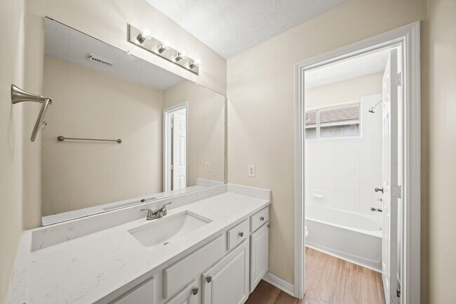 Building Photo - 3002 Palace Oaks Dr