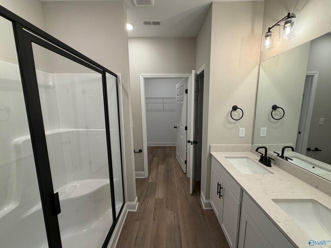 Building Photo - 433 Lando Cain Rd