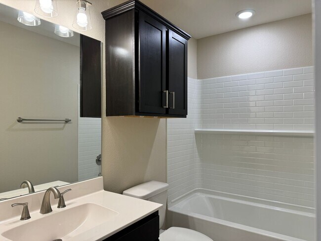 Building Photo - 14568 CR 2191