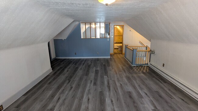 Building Photo - Prime Living: Unmatched Apartment in Canto...