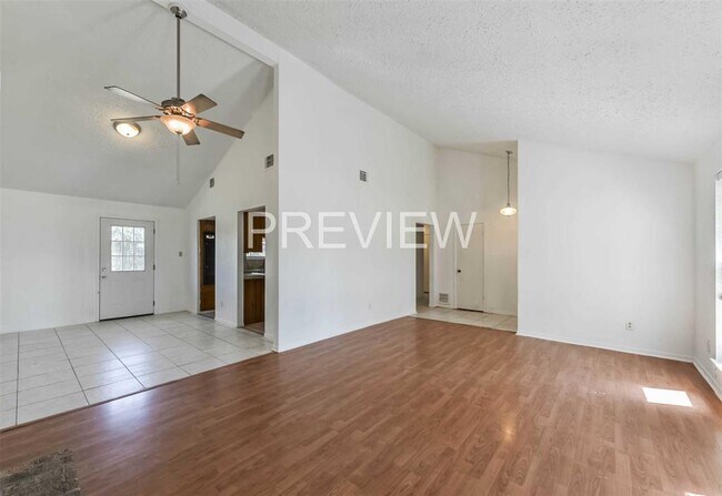 Building Photo - 22606 Poppyfield Dr