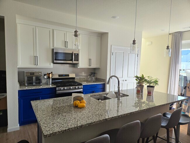 Building Photo - 16806 E 118th Dr