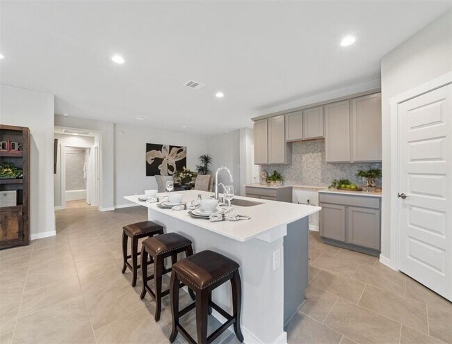 Building Photo - 30743 Wicklow Gdns Dr