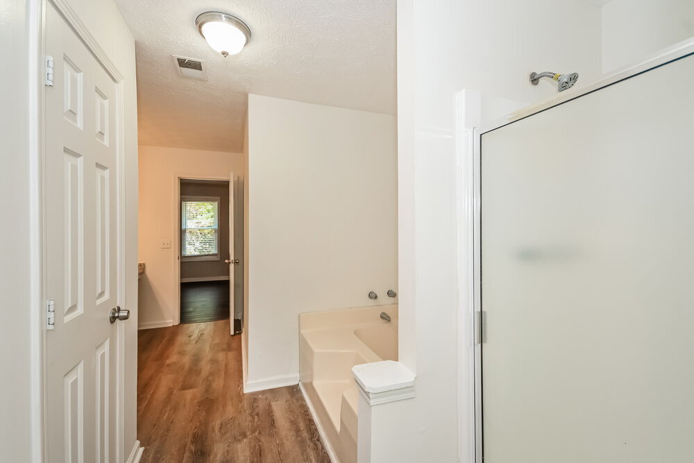Building Photo - 1001 Maidstone Ct