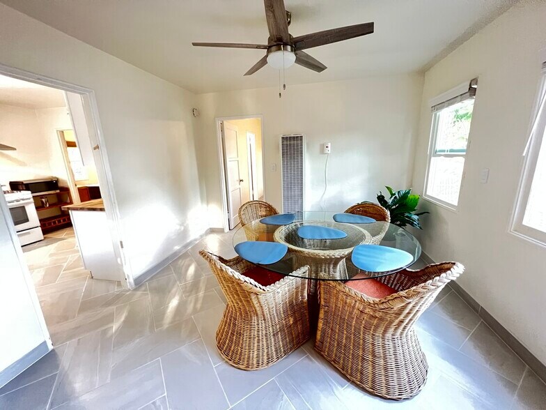 Dining room (currently unfurnished) - 530 N Quarantina St